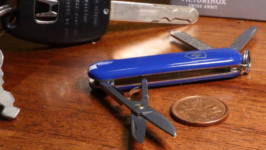 Swiss Army Classic SD Review